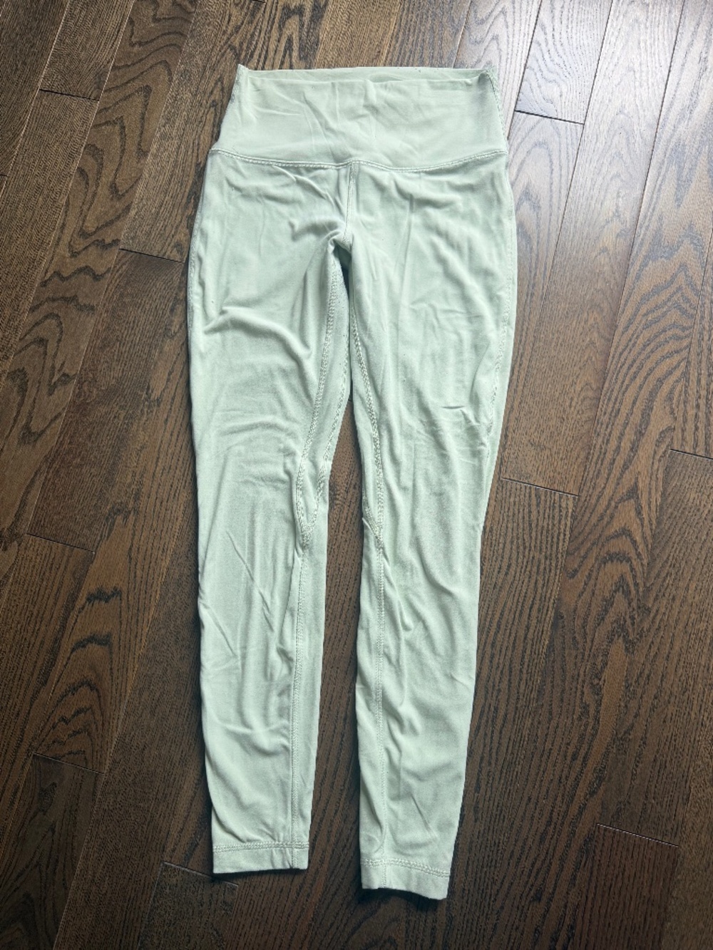 Lululemon size 8